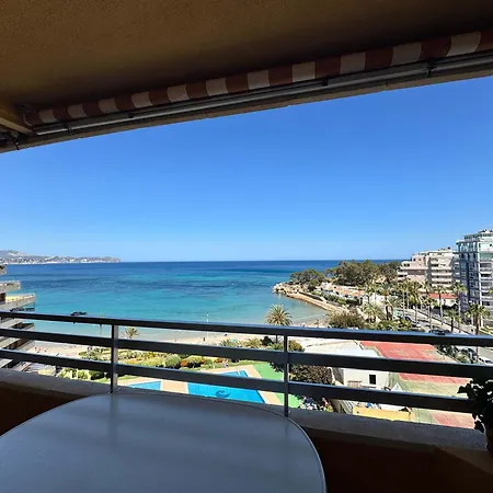 Beachfront With Breathtaking Sea-view